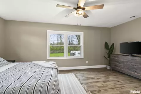 Bedroom - 7808 Hunt Rd, Springfield, IL 62712 photo 4 of 7