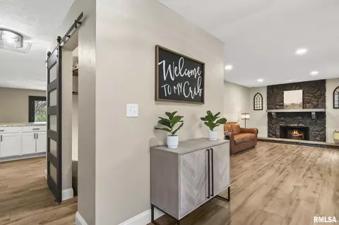 Entry Way - 7808 Hunt Rd, Springfield, IL 62712 photo 1 of 4