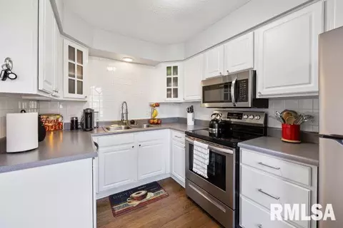 903 N Linden St, Normal, IL 61761 photo 9