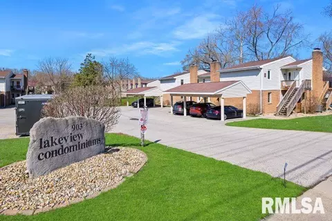 903 N Linden St, Normal, IL 61761