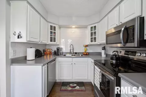 903 N Linden St, Normal, IL 61761 photo 8