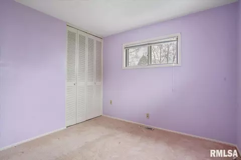 Bedroom - 2106 N 23rd St, Springfield, IL 62702 photo 6 of 7