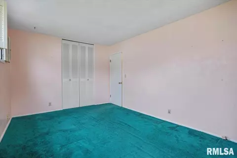Bedroom - 2106 N 23rd St, Springfield, IL 62702 photo 4 of 7