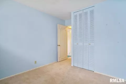 Bedroom - 2106 N 23rd St, Springfield, IL 62702 photo 1 of 7