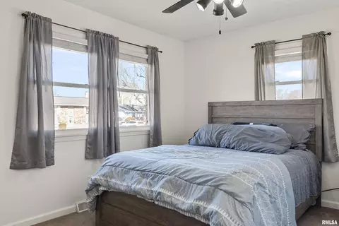Bedroom - 2320 Stokebridge Rd, Springfield, IL 62702 photo 1 of 5