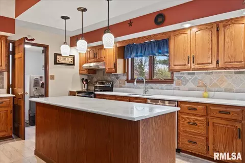 1716 Bent Oak Dr, Springfield, IL 62704 photo 15