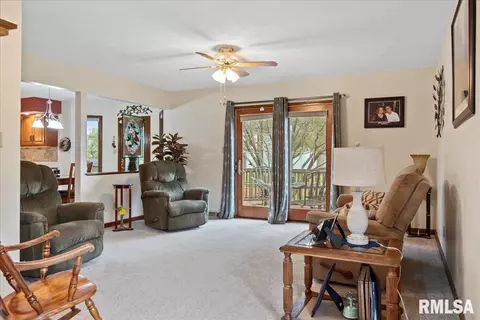 1716 Bent Oak Dr, Springfield, IL 62704 photo 9