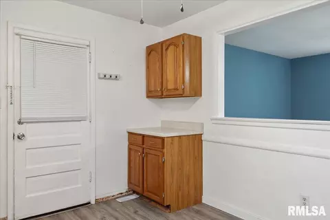 2544 Holmes Ave, Springfield, IL 62704 photo 9