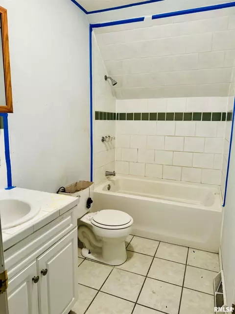 1320 E Reservoir St, Springfield, IL 62702 photo 13