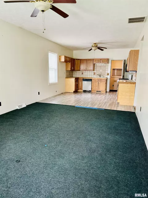 1320 E Reservoir St, Springfield, IL 62702 photo 2