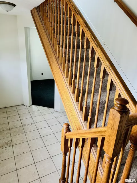 1320 E Reservoir St, Springfield, IL 62702 photo 11