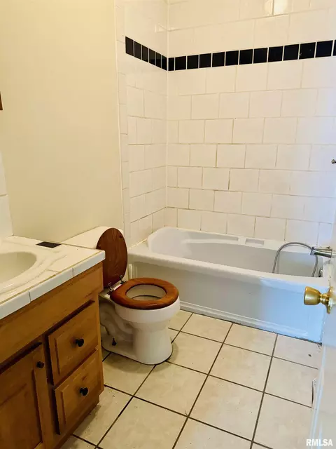 1320 E Reservoir St, Springfield, IL 62702 photo 7