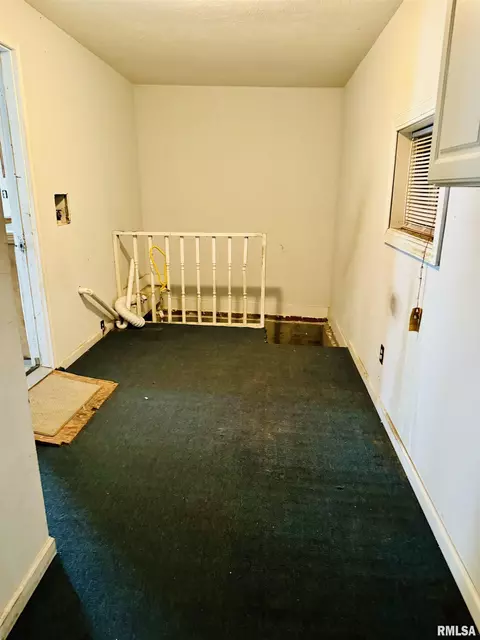 1320 E Reservoir St, Springfield, IL 62702 photo 8