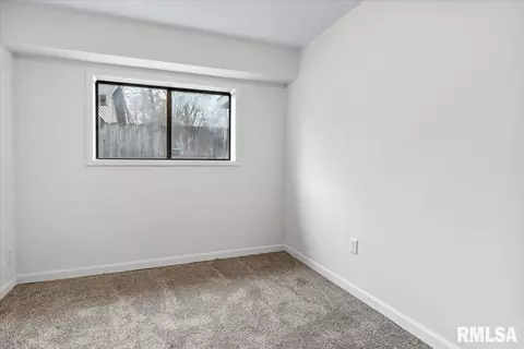 1436 N 8th St, Springfield, IL 62702 photo 17