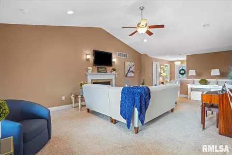 Living - 4092 Highbury Dr, Springfield, IL 62711 photo 5 of 13