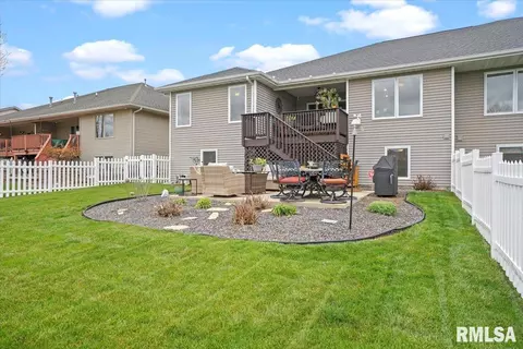 Exterior - 4092 Highbury Dr, Springfield, IL 62711 photo 6 of 8