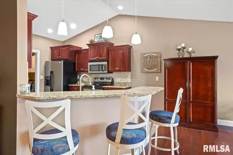 Kitchen - 4092 Highbury Dr, Springfield, IL 62711 photo 1 of 3