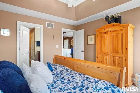 Bedroom - 4092 Highbury Dr, Springfield, IL 62711 photo 3 of 6