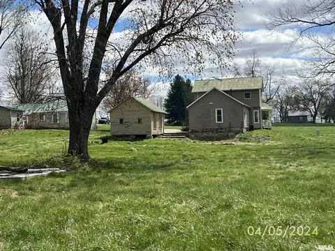 103 E Louden St, Barry, IL 62312 photo 29