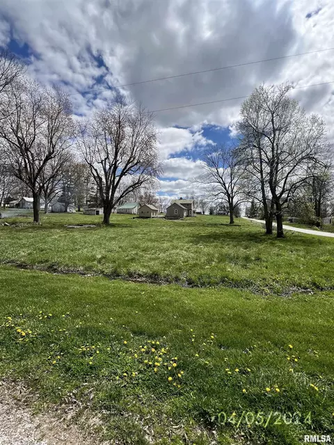 103 E Louden St, Barry, IL 62312 photo 30
