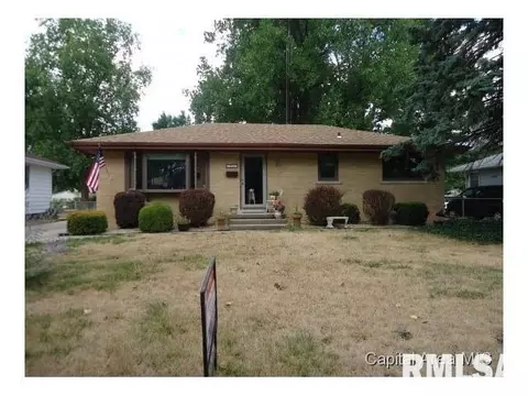 1901 E Pickett St, Springfield, IL 62703