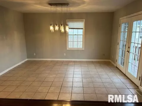 3805 Bluestem Ct, Springfield, IL 62712 photo 5