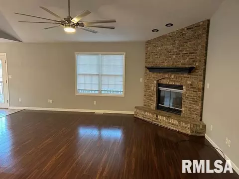 3805 Bluestem Ct, Springfield, IL 62712 photo 2