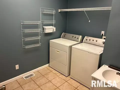 3805 Bluestem Ct, Springfield, IL 62712 photo 9