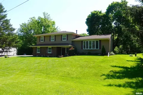 1885 Sunrise Dr, Galesburg, IL 61401
