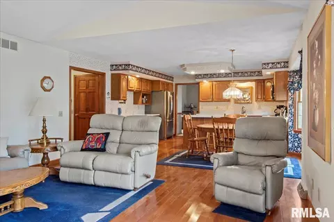 Living - 3955 Guilford Dr, Springfield, IL 62711 photo 5 of 7