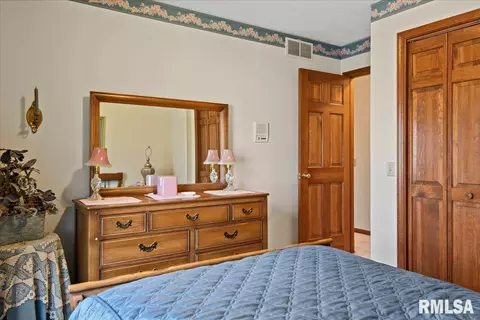 Bedroom - 3955 Guilford Dr, Springfield, IL 62711 photo 4 of 7