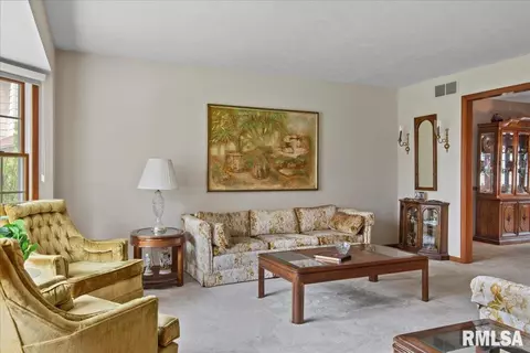 Living - 3955 Guilford Dr, Springfield, IL 62711 photo 1 of 7