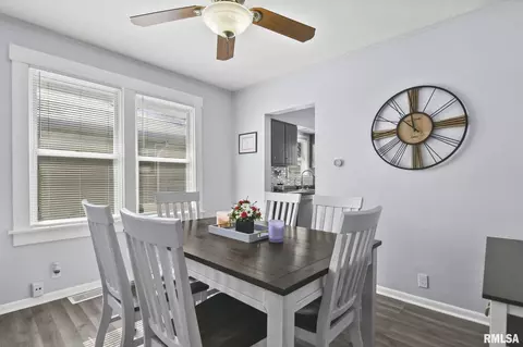Dining - 2025 S Lowell Ave, Springfield, IL 62704 photo 2 of 3