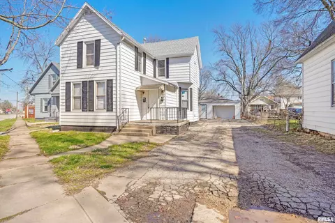 1520 N 8th St, Springfield, IL 62702
