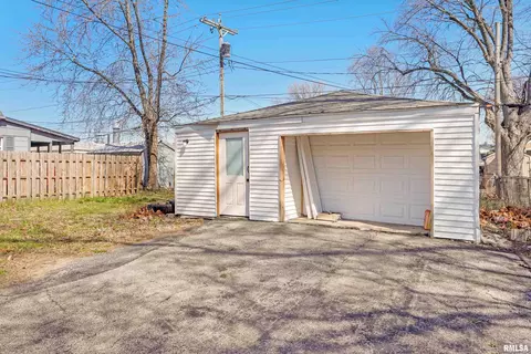 1520 N 8th St, Springfield, IL 62702 photo 18