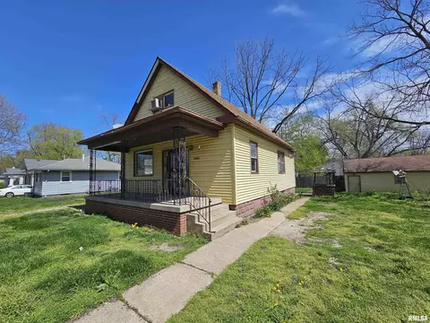2028 Renfro St, Springfield, IL 62703 photo 3