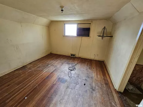 2028 Renfro St, Springfield, IL 62703 photo 5