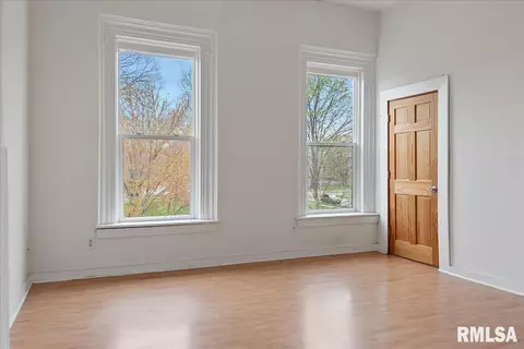 713 N 4th St, Springfield, IL 62702 photo 16