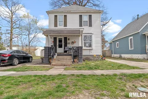 1844 S 2nd St, Springfield, IL 62704