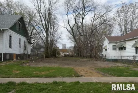 1523 E Carpenter St, Springfield, IL 62702 photo 8