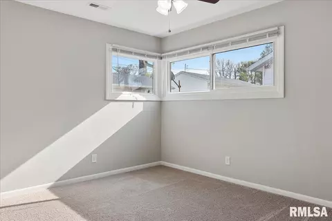 1651 W Glenn Ave, Springfield, IL 62704 photo 12