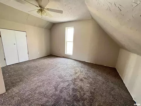 2205 S 12th St, Springfield, IL 62703 photo 11