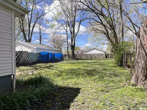 2205 S 12th St, Springfield, IL 62703 photo 15