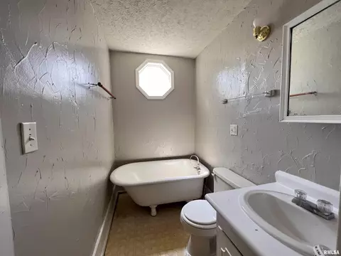 2205 S 12th St, Springfield, IL 62703 photo 13