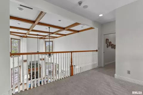 Entry Way - 5201 Eagle Rdg, Springfield, IL 62711 photo 5 of 6