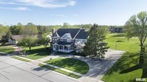 Exterior - 5201 Eagle Rdg, Springfield, IL 62711 photo 11 of 15