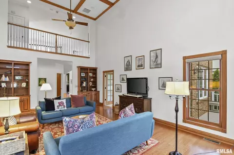 Living - 5201 Eagle Rdg, Springfield, IL 62711 photo 7 of 10