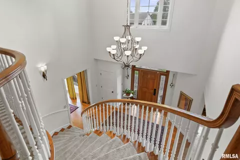 Entry Way - 5201 Eagle Rdg, Springfield, IL 62711 photo 2 of 6