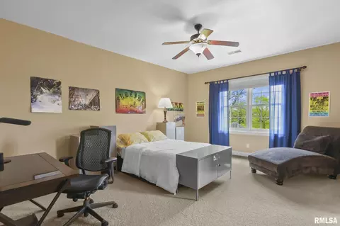 Bedroom - 5201 Eagle Rdg, Springfield, IL 62711 photo 4 of 9