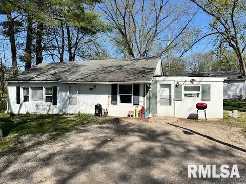 2338 N 2nd St, Springfield, IL 62702 photo 2